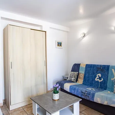 Appartement Cote Oliviers 4P - Appt 4P Climatise Avec Piscine à Beaucaire  Extérieur photo