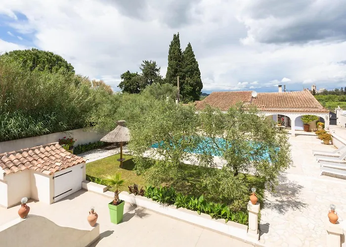 Cote Oliviers 4P - Appt 4P Climatise Avec Piscine