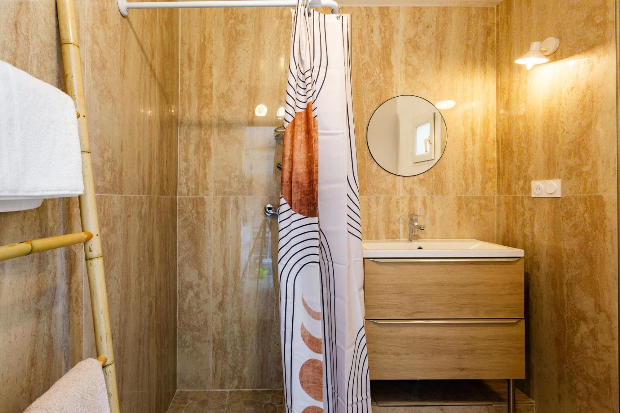Cote Oliviers 4p - Appt 4p Climatise Avec Piscine Apartment Beaucaire (Gard)